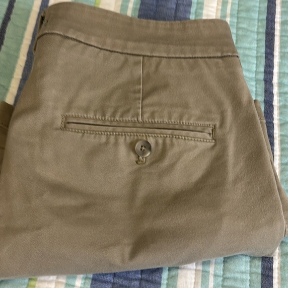 Express khaki shorts - Picture 3 of 3